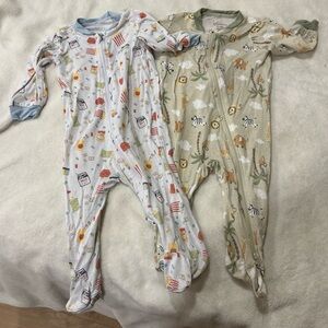 Milkberry Zipper Sleepers in Safari Animals & Snack Print Size 0-3 & 3-6 Months